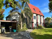 Cooks Beach Holiday Home - B&B