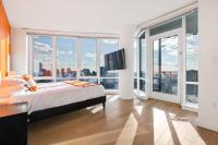 B&B Hoboken - Tallest Penthouse in NJ with Wraparound Balcony - Bed and Breakfast Hoboken
