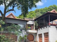 Oasis On Lily with OWN Pool - Bed and Breakfast