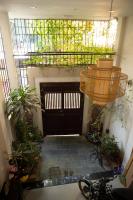 Rose art - B&B Hanói