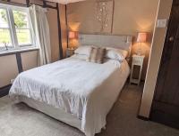 B&B Great Waltham - Comfy Cottage Homestay Nr Chelmsford. Free Parking Great Views. - Bed and Breakfast Great Waltham