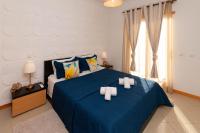 Apartamento de 1 dormitorio con vistas parciales al mar