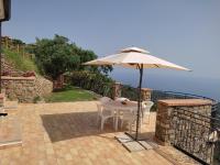 Il Ciuffo: ampia casa panoramica con parcheggio. - Chambres d’hôtes Pollica