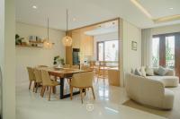 Breeze blows city view villa 5 bedrooms with a private swimming pool and a familly room - B&B Bandung