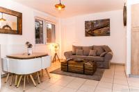 B&B Cergy - Chic apart avec terrace jardin et parking - Bed and Breakfast Cergy