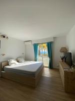 Grands studio en bord de mer - B&B Cagnes-sur-Mer