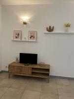 Le mystique-Somptueux -Centre Historique-Gare-Wifi - B&B Béziers