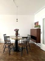 Spacious mid-century design apartment close to the beach & city centre - Chambres d'hôtes Ostende