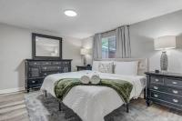 CentralAC*Smart TVs*FirePit*BBQ*King*FullKitchen - Ferienwohnung Colorado Springs
