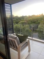 Trendy 2-bed 2-bath Apartment - Chambres d'hôtes Johannesbourg