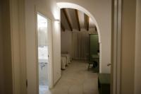 Double Room with Roll-In Shower - Disability Access