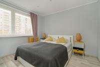 B&B Poznan - Family Apartments Osiedle Rusa by Renters - Bed and Breakfast Poznan