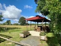 Gîte champêtre rénové avec terrasse & équipements, proche Pornic - animaux acceptés - Chambres d'hôtes Frossay