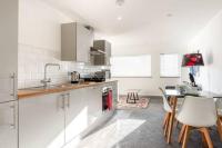 Spacious 2 Bedroom Apartment in Central Hull - Bed and Breakfast