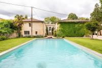 Grande maison en bord de rivière - Ferienwohnung