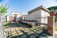 sunny courtyard - B&B