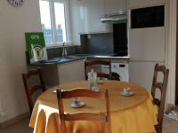 Escapade touristique: gîte avec 2 chambres, TV et cuisine équipée à Bazoches-les-Gallerandes - FR-1-590-155 - Chambres d’hôtes