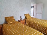Escapade touristique: gîte avec 2 chambres, TV et cuisine équipée à Bazoches-les-Gallerandes - Chambres d'hôtes Bazoches-les-Gallerandes