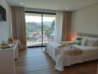 Chambre Lit Queen-Size avec Balcon