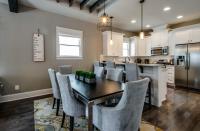 1-Story Family Home with Fenced Yard, Grill, Parking, Sleeps 10, 5 Mins to Five Points & Nissan Stadium, Smart TVs, Pet-Friendly Yard, Patio for BBQs, Ideal Nashville Getaway for Families, 24 Hr Hospitality - B&B Nashville