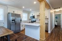 The Beach Vibe with Hot tub 8 min to the Beach - B&B