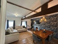 B&B Dolgellau - Dolgellau Grand Heights Apt - Bed and Breakfast Dolgellau