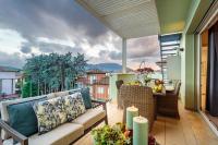Serenity Vista Penthouse with Terrace in the City - Chambres d'hôtes Lucques