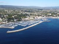 Appartement à 150m plage des Lecques, climatisé, piscine, terrasse, 2 chambres, parking - 4 étoiles - Chambres d'hôtes Saint-Cyr-sur-Mer