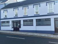 Carrick - Town Centre Apartment - B&B