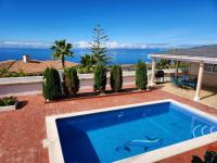 Villa Karla con Piscina: Tranquilidad y Naturaleza - B&B