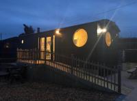 Gorestown Glamping Chalets - Bed and Breakfast Drummond