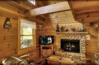 B&B Pigeon Forge - Cozy Cabin Escape 7mins To Pigeon Forge! Hot Tub - Bed and Breakfast Pigeon Forge