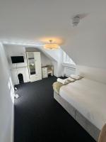 Camera Matrimoniale Budget con Bagno in Comune
