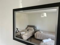 Bluebell House 2 bedroom with parking and garden - Chambres d'hôtes Scunthorpe