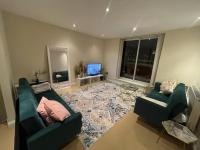 B&B Leicester - Free parking near city centre & stadium sleeps 6-8 - Bed and Breakfast Leicester