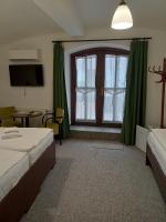 Triple Room with Private Bathroom