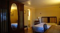 Camera Matrimoniale con Letto Supplementare