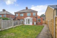 3-Bed, Sleeps 6, Near M1/M62 - B&B Morley