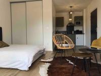 Magnifique Studio dans Résidence neuve - B&B