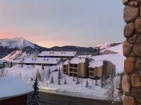 B&B Crested Butte - Studio 565 Perfect Location with Pool and Hot Tub - Bed and Breakfast Crested Butte