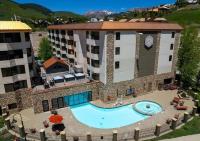 Studio 565 Perfect Location with Pool and Hot Tub - Chambres d’hôtes
