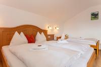 One-Bedroom Apartment with Balcony