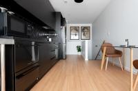 Inner City Loft on St John - B&B