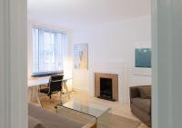 B&B London - Bright wood-floor apartment near Parliament - Bed and Breakfast London