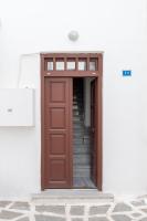 Parikia's Cute Pebble - B&B
