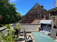 B&B Cologne - Exklusives Penthouse (72qm) - mit Terrasse im Zentrum - Bed and Breakfast Cologne