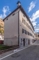 DolomiApartments - Appartamento Avisio - Bed and Breakfast