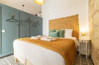 Apartment with Balcony (calle Amargura 11)
