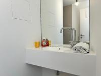 B&B Wien - 130 m2 Penthouse Apartment - Free Parking - Bed and Breakfast Wien