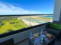 Luxury Beachfront 3 Bedroom Apartment Pool & Ocean View - Ferienwohnung Fedala